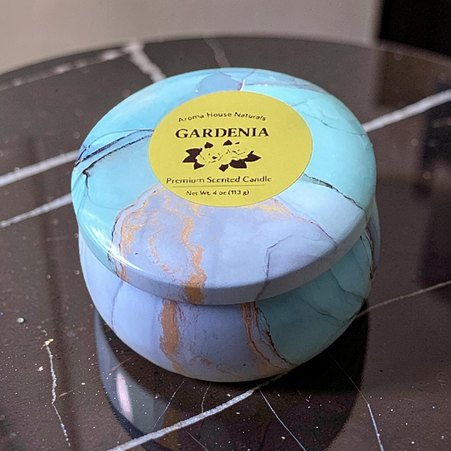 Gardenia premium scented candle